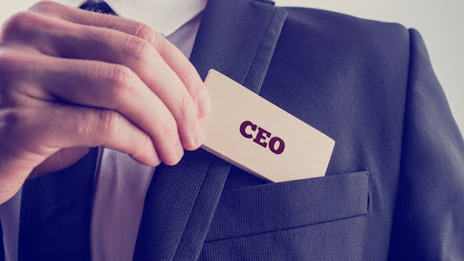 CEO Tiến Nhất là ai? Nhìn gần hơn vào tiểu sử của vị thuyền trưởng